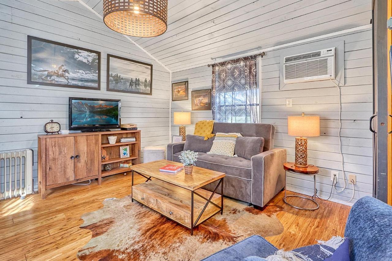 Creekside Cabins - The Texan Уимберли Экстерьер фото